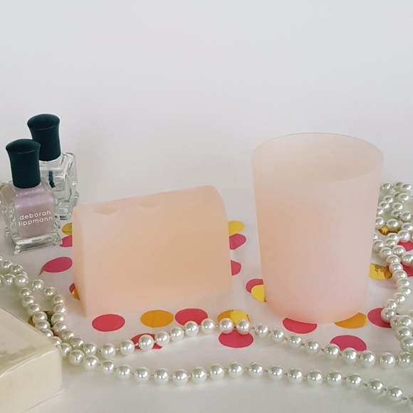 🎁 Cup Toothbrush Holder Blush Pink Silicone Bathroom Sink Top Waterworks Girls - Picture 3 of 9